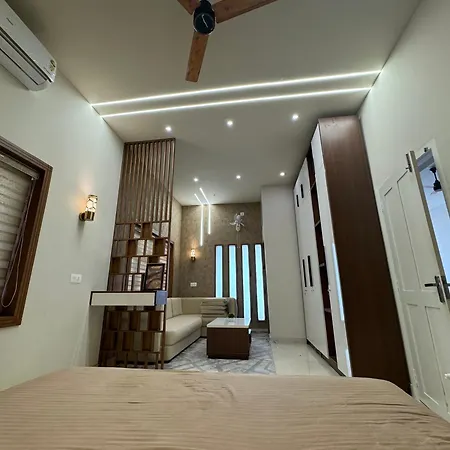 Diamond Crest Manor-3