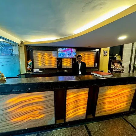 Hotel Vista Inn, Karol Bagh, New Delhi - Near Metro-3