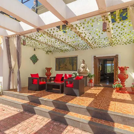 Stayvista's Serenity Hills: Luxe Retreat with Valley Views and Pool-2