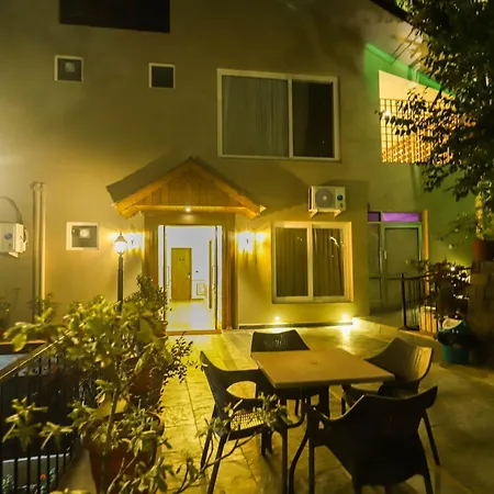 Hotel Pong View-3