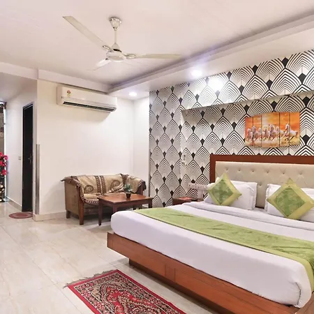 Hotel Emporio Near New Delhi Railway Station-3