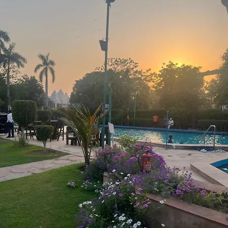 Goa Country Club By Pearl Near Udyog Vihar Yashobhoomi-2