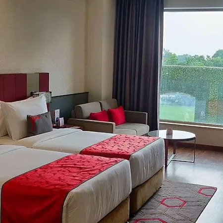 Ramada Plaza By Wyndham Lucknow-2