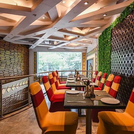 Fabhotel Shivani International-2