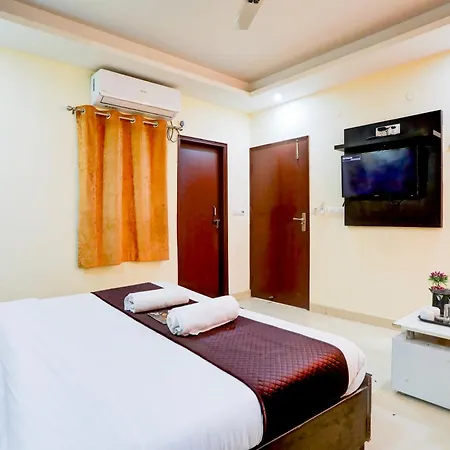 Hotel Global Stay Near Delhi Airport-3