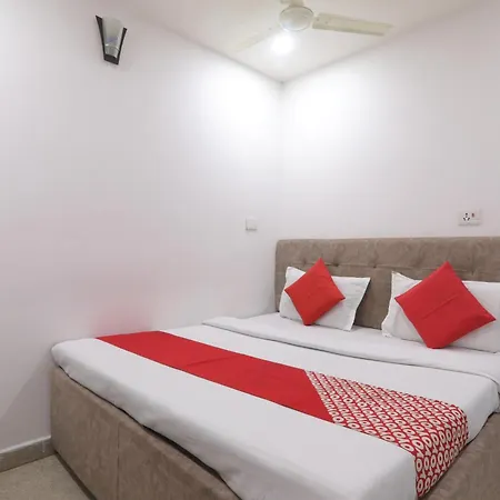 Metro Regency - Near Hazratganj & Charbagh-2
