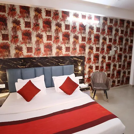 Hotel Popular Suites Delhi Airport-2