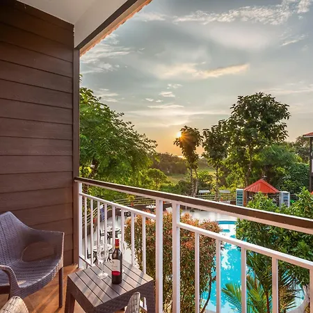 Aurum Resorts Morjim, 500 Meters From Beach-2