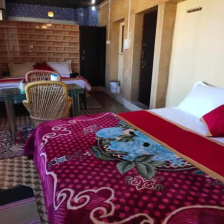 Hotel Desert-3