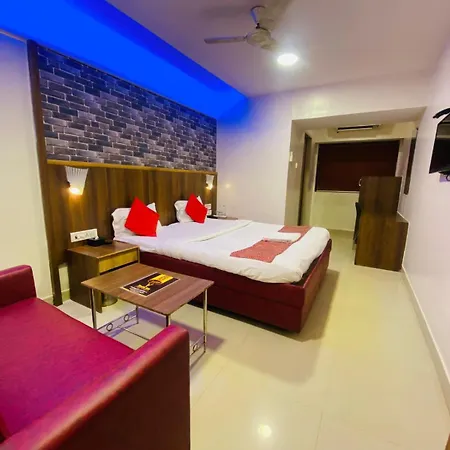 Hotel Vashi Inn-3