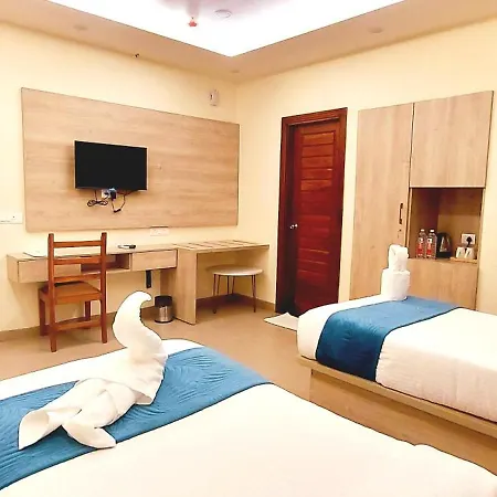 Hotel Ananda Kashi-2