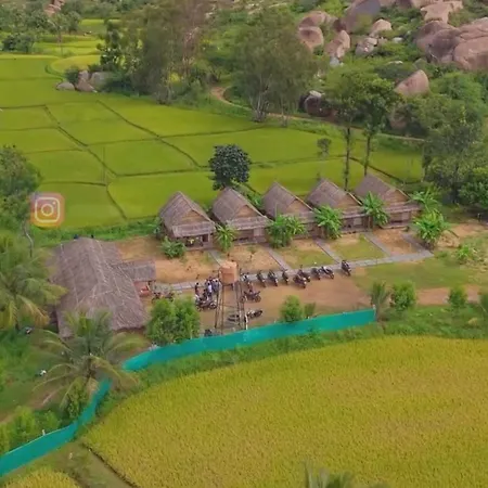 Om Shanti Om Home Stay & Cafe Hampi-3
