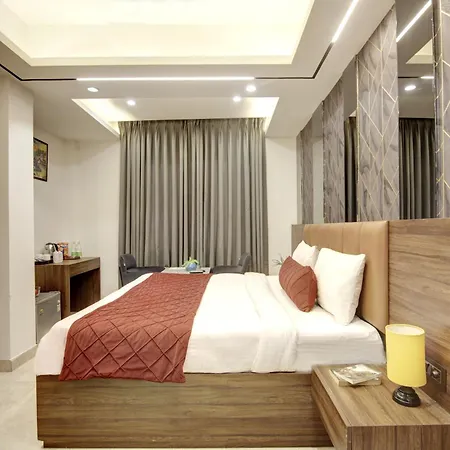 Hotel Armani-Modern Rooms-2