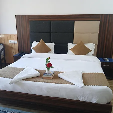 Hotel Cloud Height-2