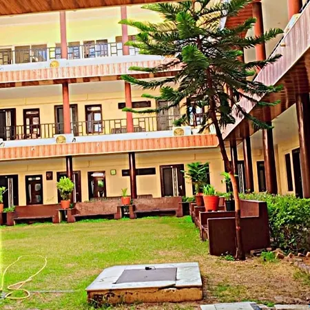 Goyal Plaza Hotel 5 Mint. Waling Distance From Pushkar Lake-3