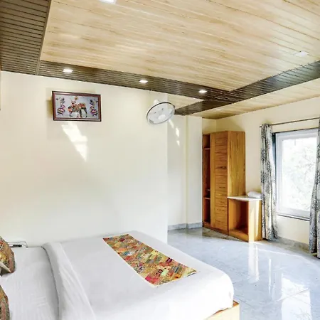 Hotel Woods View - Mall Road-3
