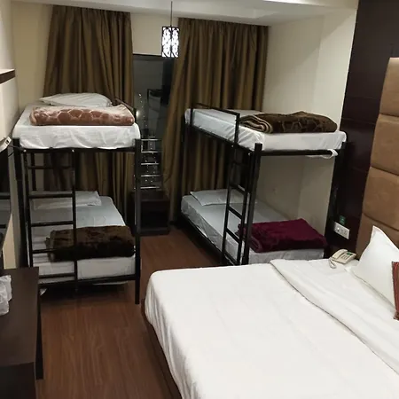 The Bunkk Inn Hotel & Restaurant-2
