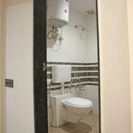 Hotel Elegant Inn-2