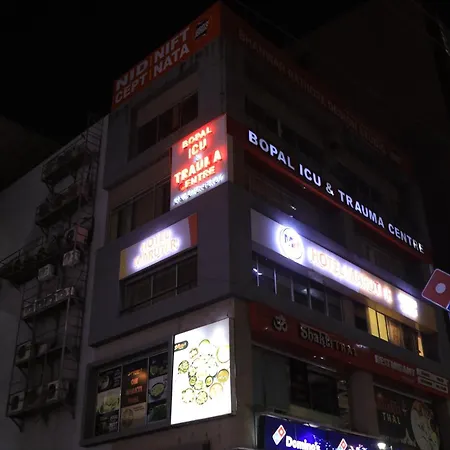 Hotel Maruti R-2