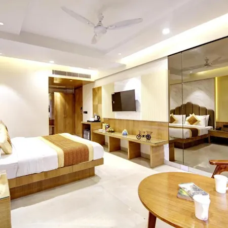 Hotel Perfectionist By Kelvish Free Airport Pickup-3