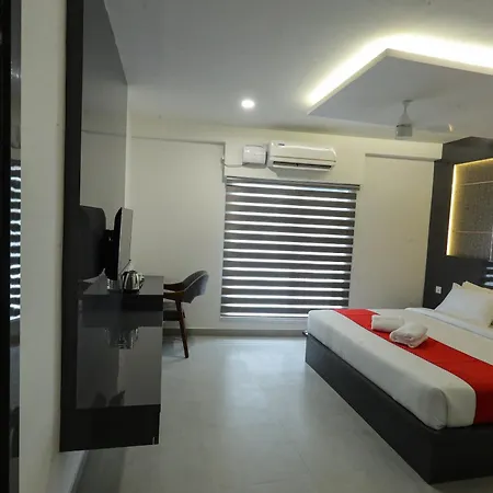 D-Luxe Hotel-3