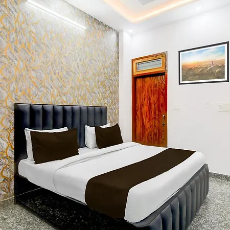 Hotel O Luxury Inn - 2-2