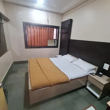Hotel Sharda-3