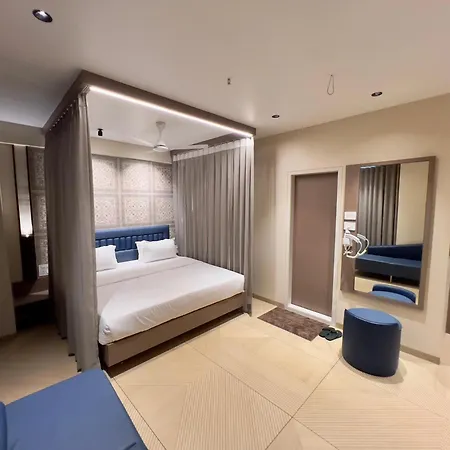 Hotel Grand Pragati-3