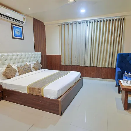 Hotel The Leaf - Gomti Nagar Lucknow-3