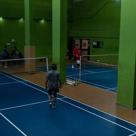 Club Emerald-3