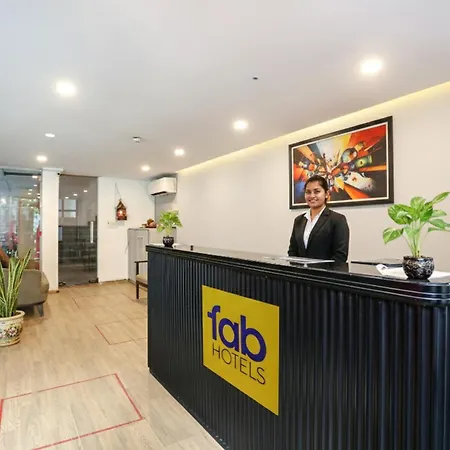 Fabhotel Roseman-3