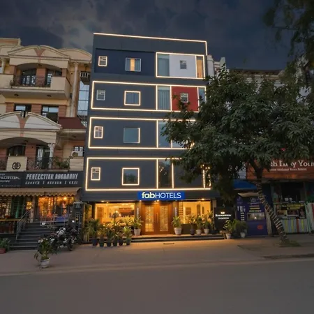 Fabhotel Hargobind Enclave-3