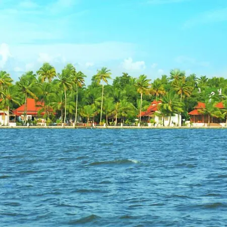 Cocobay Resort Kumarakom-3