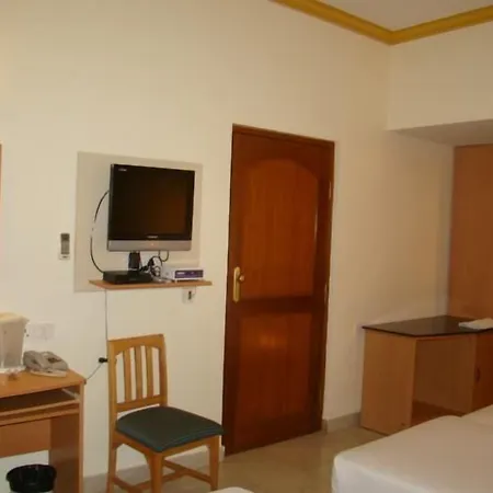 Hotel Oriental Inn-3
