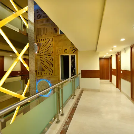 Hotel Regent Grand-2