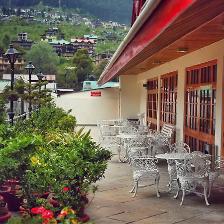 Hotel Snow View Manali-3