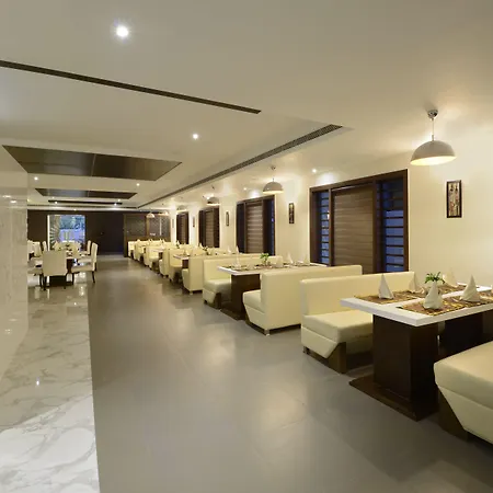 The Taj Vilas-2