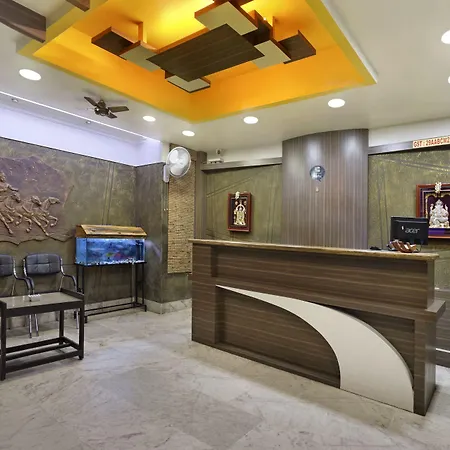 Mannars Deluxe Lodge-2