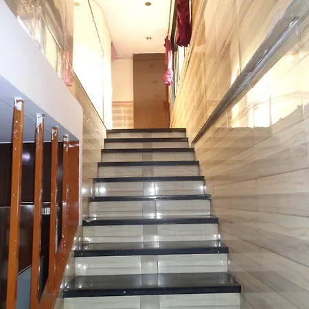 Hotel Skyway Inn Mumbai-2