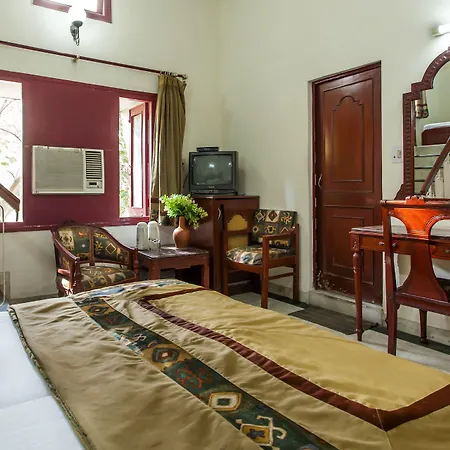 Hotel Sunshine - Karol Bagh Budget Stay At New Delhi-2