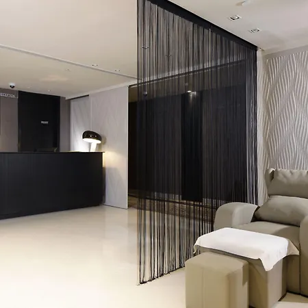 Holiday Inn Express New Delhi International Airport T3 By Ihg-3