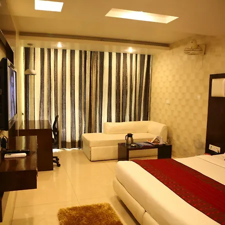 Hotel Diamond Plaza-3