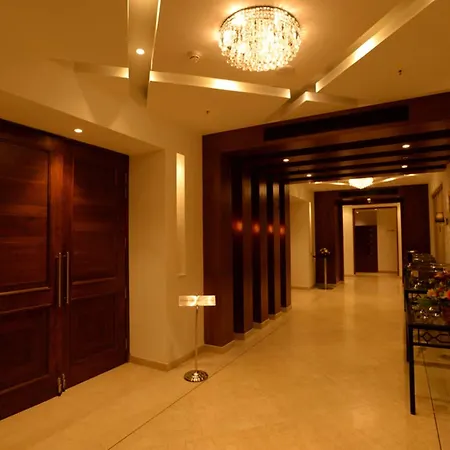 Lemon Tree Hotel Coimbatore-3