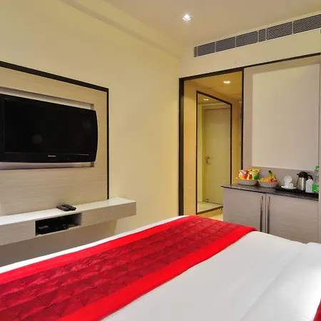Hotel Royal Grand - Opposite Axis Bank East Patel Nagar-3