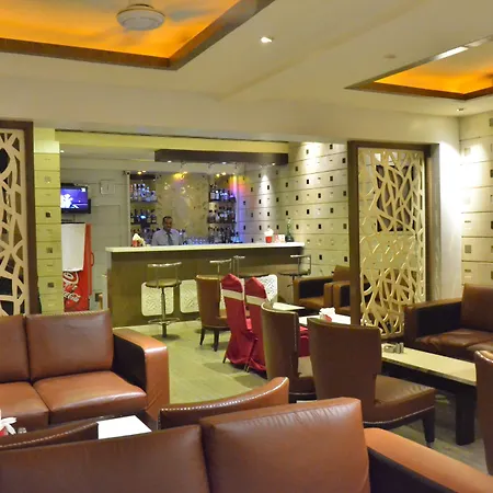 Hotel Landmark-3