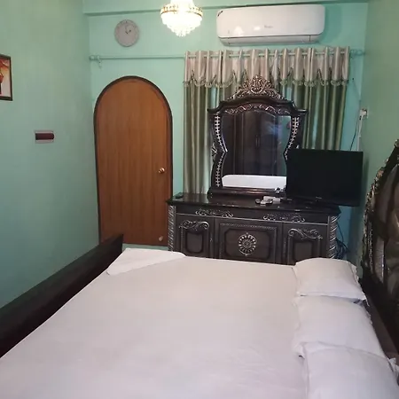 Royal Paying Guest-2