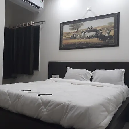 Hotel The Gayatri By Sky Stays-3