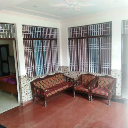Hotel Royal Taj-2