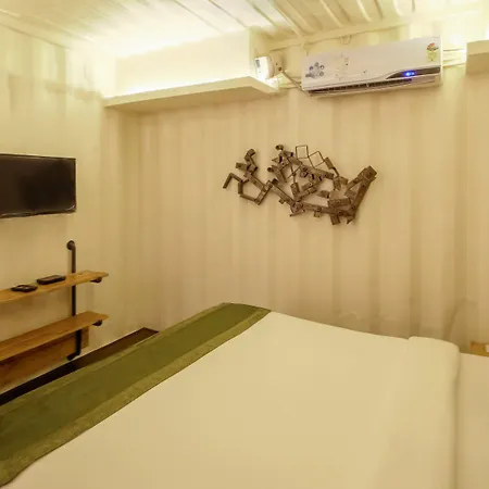 Treebo Trend Beach Box Hotel-3