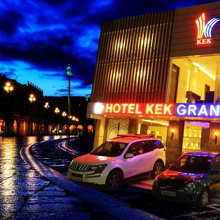 Hotel Kek Grand Park-2